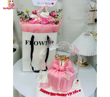 Mẫu Bánh Và Hoa Kết Hợp Đẹp Nhất 2025 – Combo Bánh Kem & Hoa Tươi Sang Trọng Tại Kẹo Ngọt Bakery