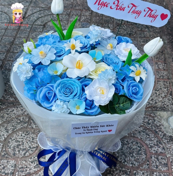Bó hoa tone xanh tặng thầy ngày tổng kết 