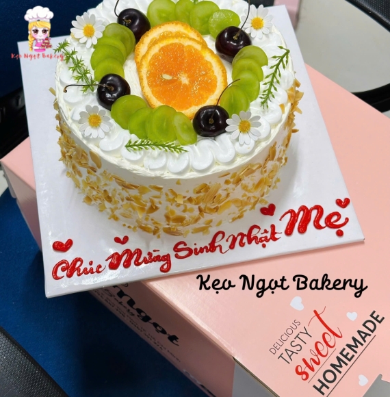 Bánh kem bắp trang trí trái cây tổng hợp tặng sinh nhật 