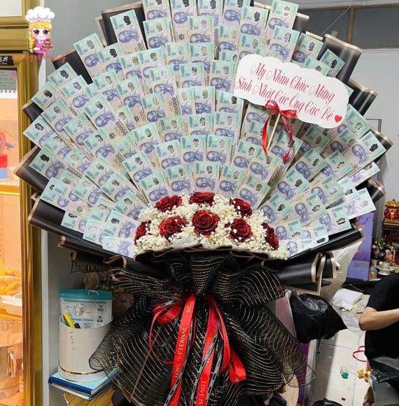 Bó hoa tiền 500k tặng vợ yêu 