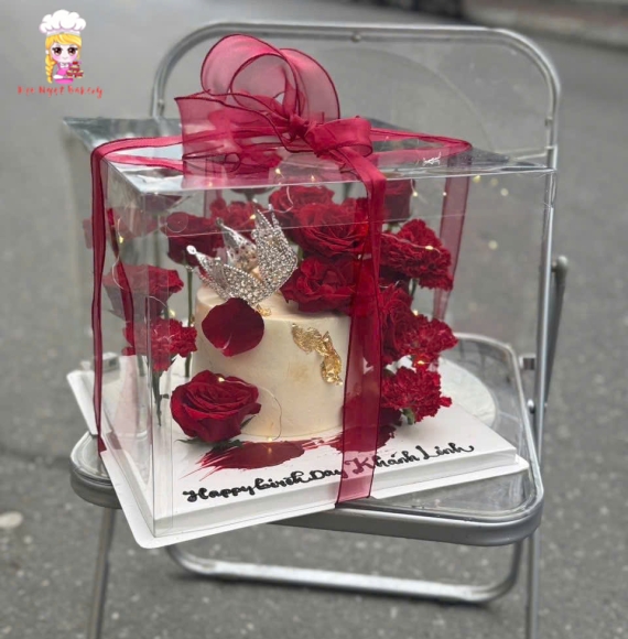 Bánh kem tone đỏ luxury