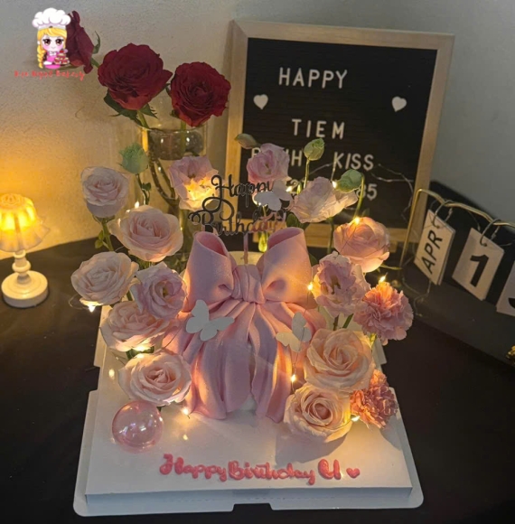 Bánh kem nơ tone hồng 