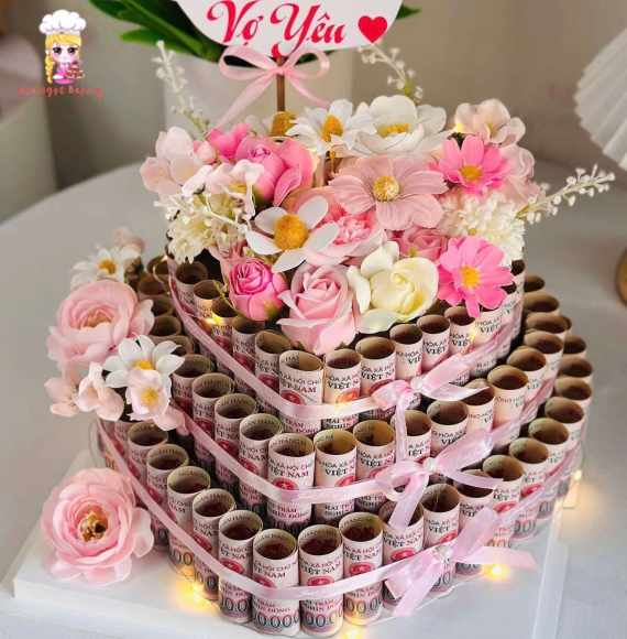 Tháp hoa tiền trang trí 3 tầng bằng tờ 200k tặng vợ yêu