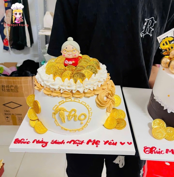 Bánh kem chữ thọ tặng ông bà 