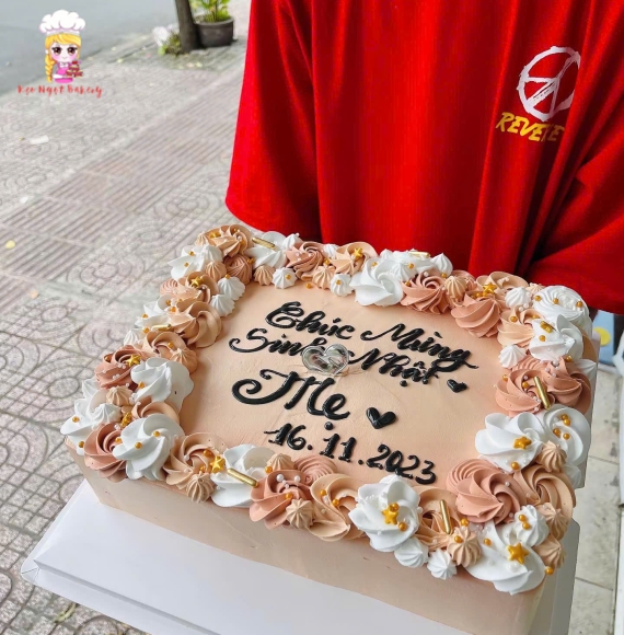 Bánh kem tone nâu tặng mẹ