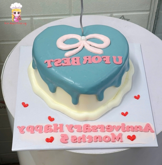 Bánh kem lật chữ siêu hot tại Kẹo Ngọt