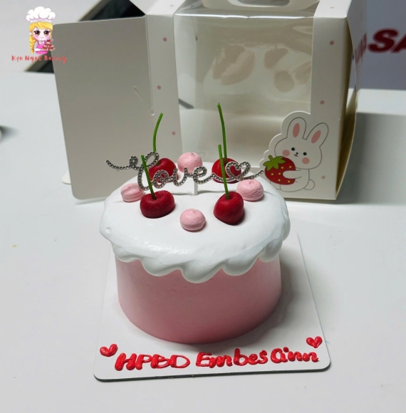 Bánh kem bento vị dâu làm theo yêu cầu 