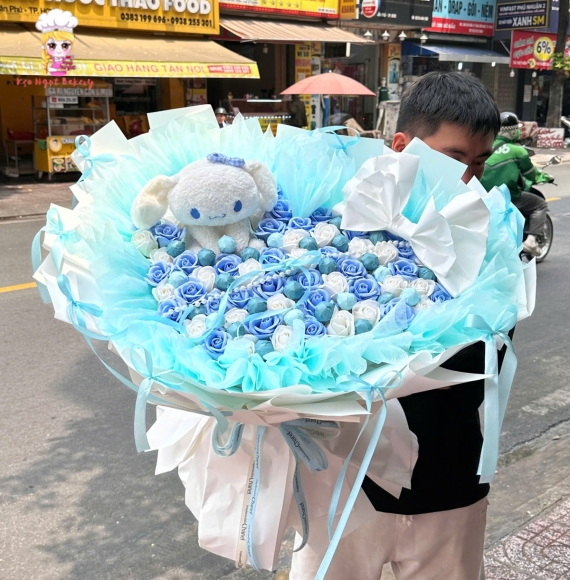 Hoa sáp tone xanh mix thêm gấu tặng người yêu