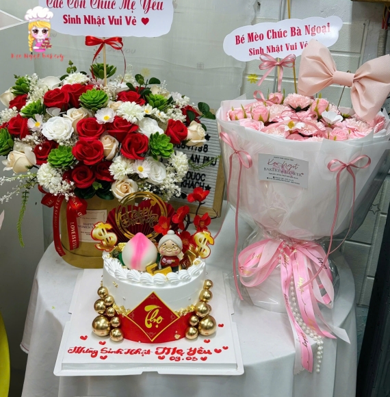 Combo hoa sáp kết với bánh kem tặng người yêu