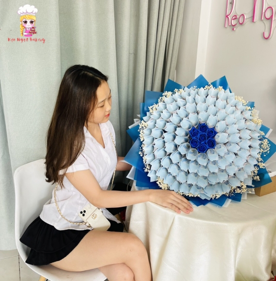 Bó hoa tiền tròn 100 tờ 20k