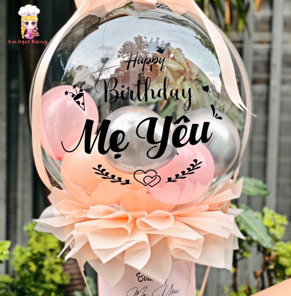 Bóng không bay rút tiền từ hộp giấy