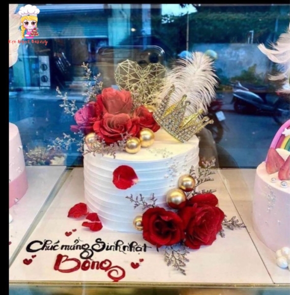 Bánh Kem hoa tươi tặng bạn gái