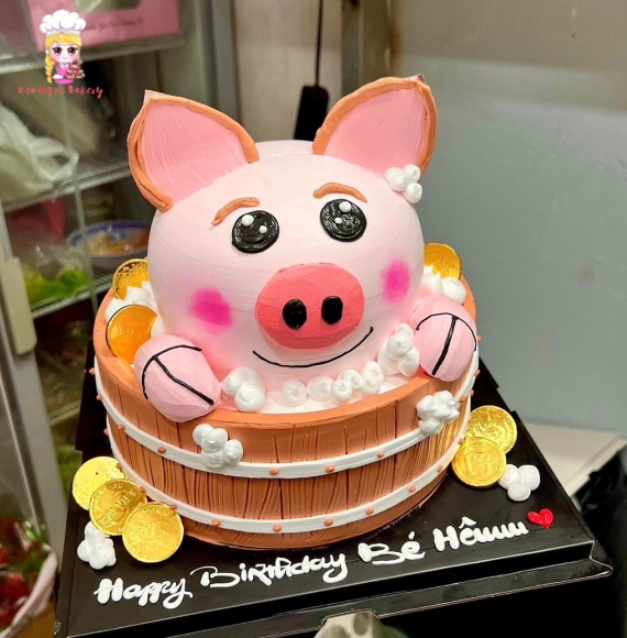 Bánh Kem bé heo trong thùng rượu