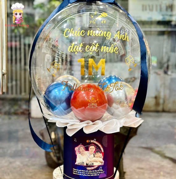 Bóng bay kéo Tiền nhân dịp 1tr followers