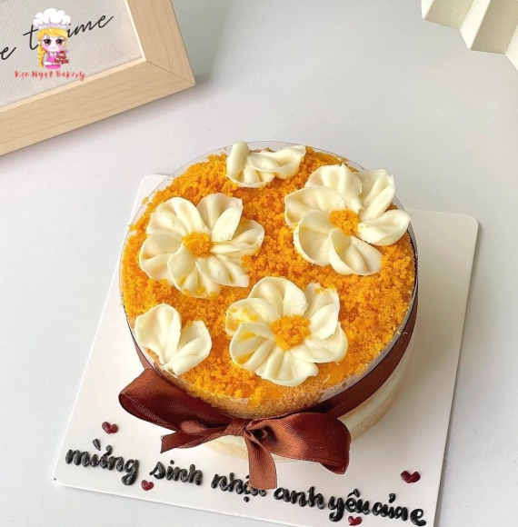 Bông Lan trứng muối sinh nhật rút tiền