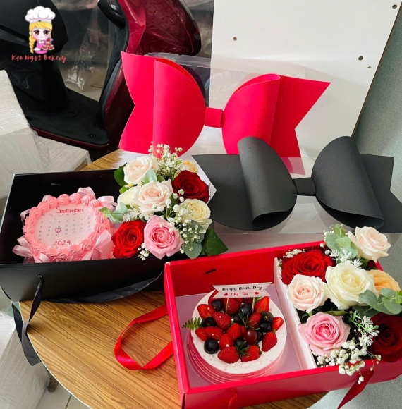 Sét bánh và hoa ở thủ đức