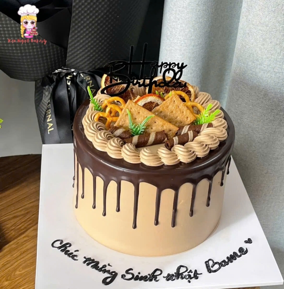 Bánh kem rút tiền ở Tân Phú