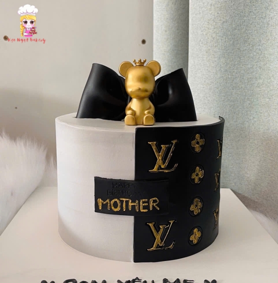 Bánh kem chanel sang trọng ở tân phú