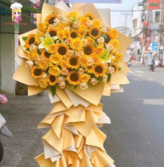 Kệ hoa khai trương