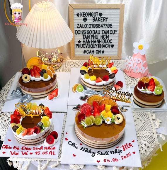 Bánh kem rau cau làm tiệc chúc mừng
