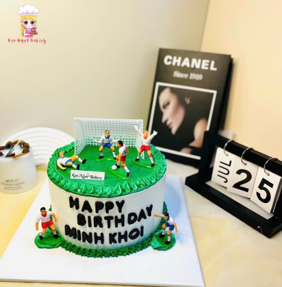 Bánh sinh nhật dành cho bé trai bóng đá