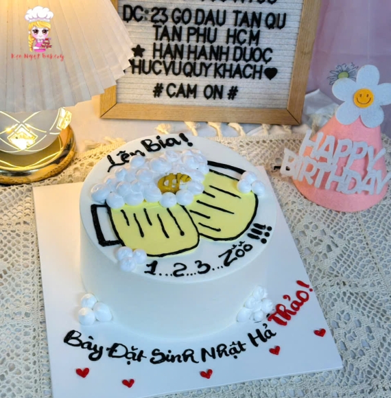 Bánh kem hình ly bia