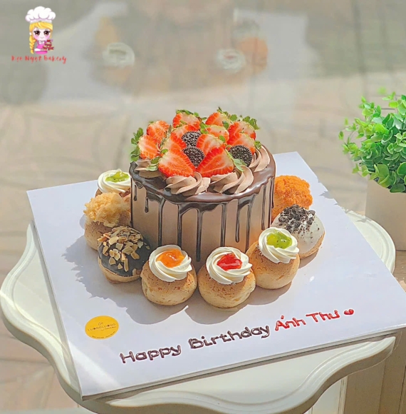 Bánh su kem sinh nhật dành cho bé trai