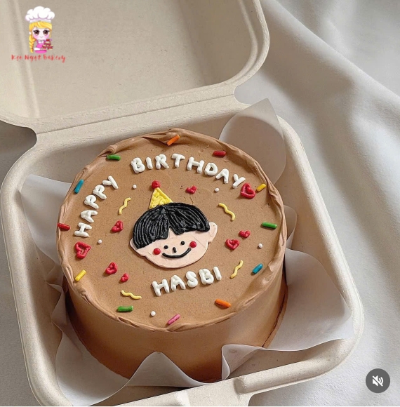 Bánh kem Hàn Quốc vẽ hình chibi đơn giản tone nâu
