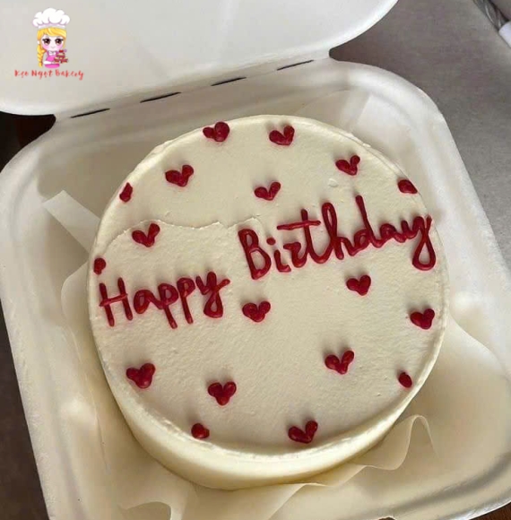 Bánh kem Hàn Quốc tone đỏ trắng