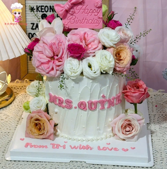 Bánh kem đặc biệt tặng cho sếp hot năm 2025