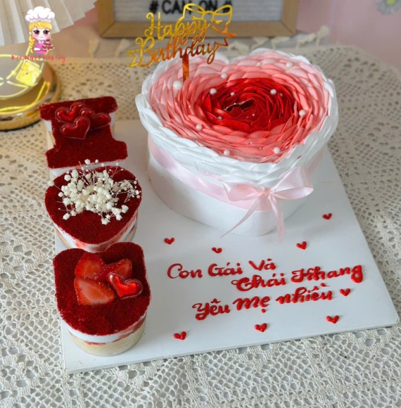 Bánh kem tone đỏ tặng mẹ