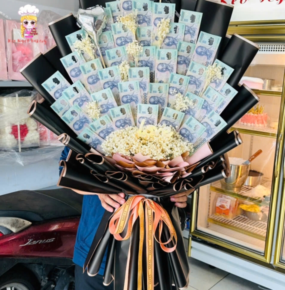 Hoa tiền 500k tặng bố