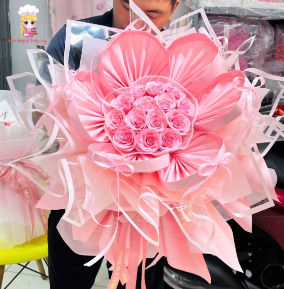 Hoa sáp tone hồng độc lạ mẫu đẹp nhất 2025