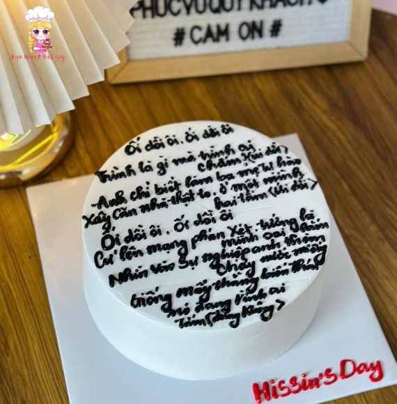 Bánh kem viết lời bài hát