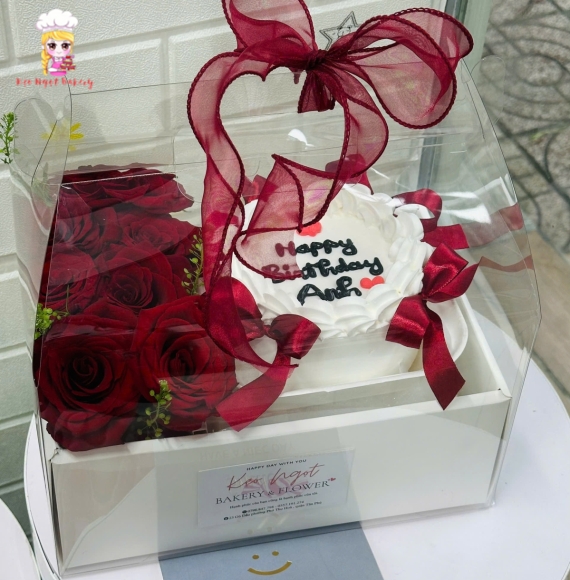 Set bánh hoa tươi và bánh kem tone đỏ sang