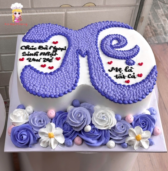 Bánh kem sinh nhật tặng mẹ