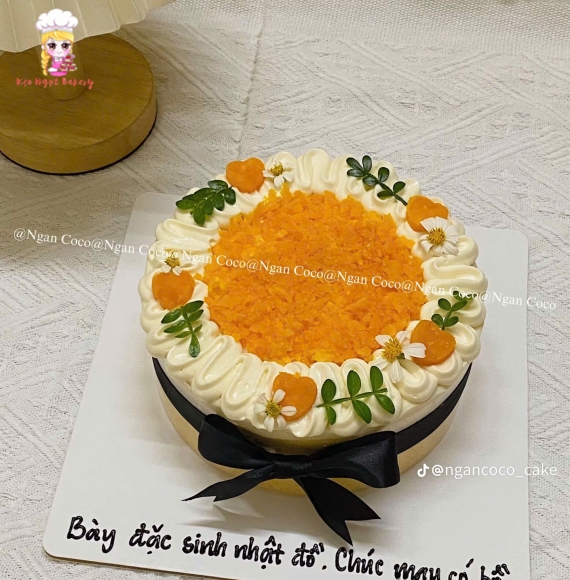 Bánh bông lan trứng muối tặng valentine ở quận 4