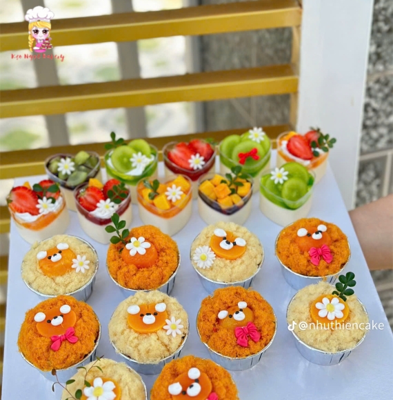 Set Bánh bông lan trứng muối tặng valentine ở quận 5