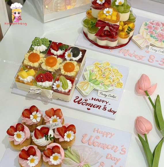 Sét bánh tặng 8/3-Cửa hàng bánh kem ngon tân phú