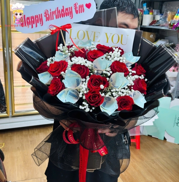 Bó hoa tiền tờ 500k mix hoa tươi cao cấp tại tân phú