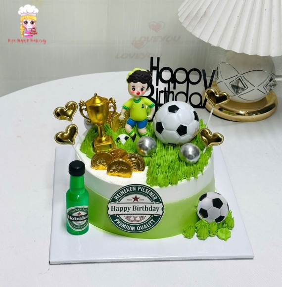Mẫu bánh kem dành cho bé trai mê bóng đá