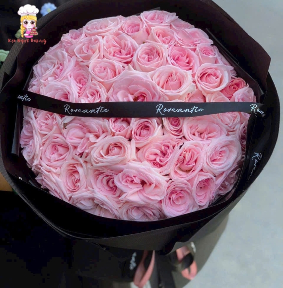 Bó hoa hồng gói giấy đen hot 2026