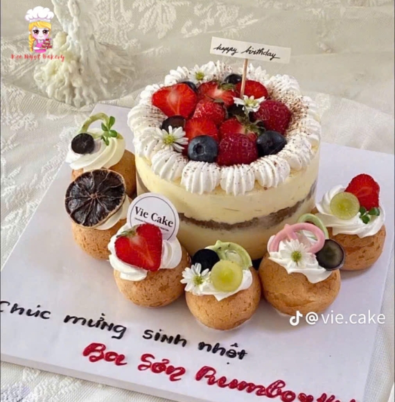 Bánh Su kem và bánh kem sinh nhật