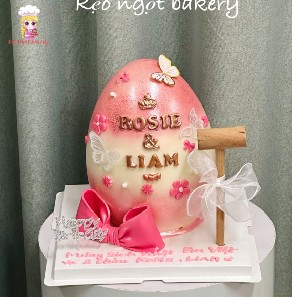 Mẫu bánh đập trứng dễ thương tone hồng 