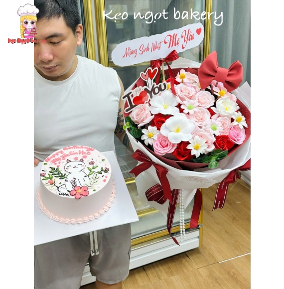 Combo hoa và bánh kem tặng mẹ yêu 