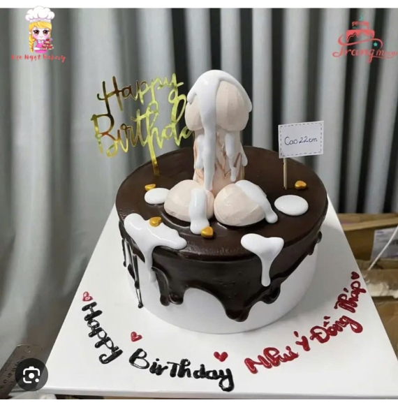 Bánh kem 18+ lầy lội tặng người yêu