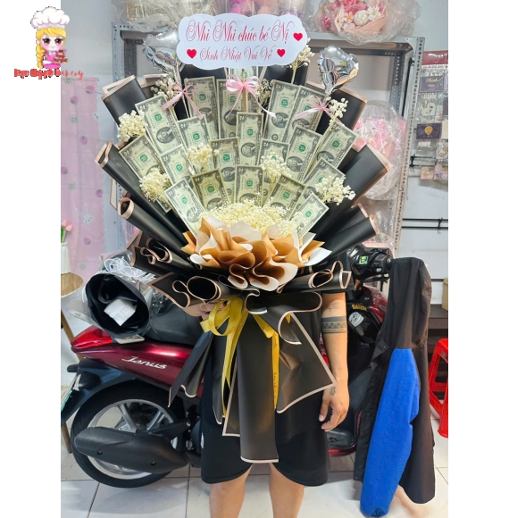 Bó hoa tiền đô siêu hot cho khách nước ngoài 
