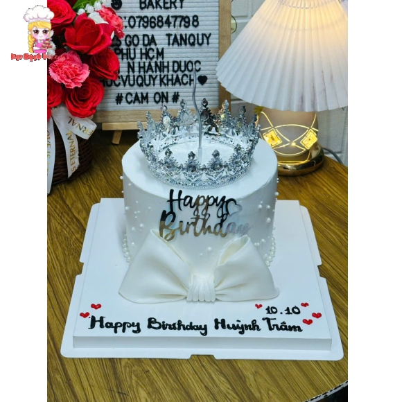 Bánh kem kim tuyến hot trend tại Kẹo Ngọt