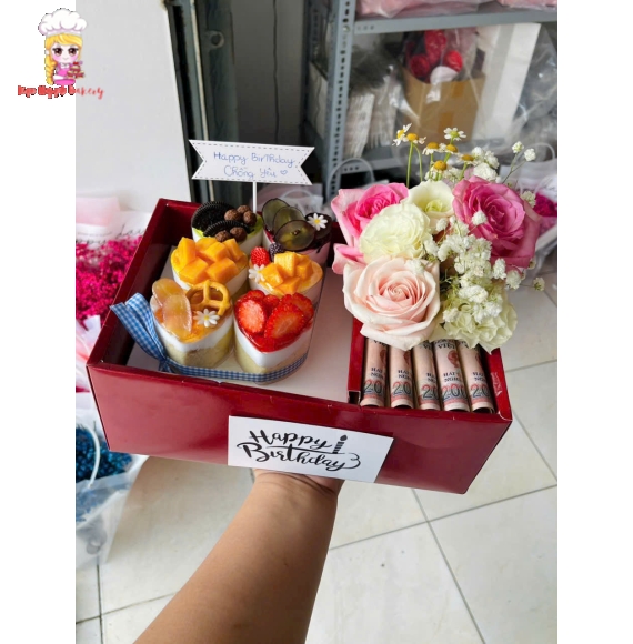 Sét bánh panacota và hoa tiền