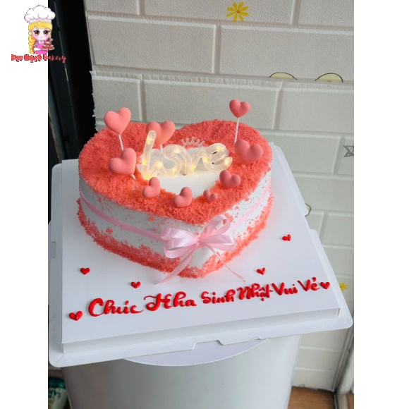 Bánh sinh nhật trái tim tone hồng